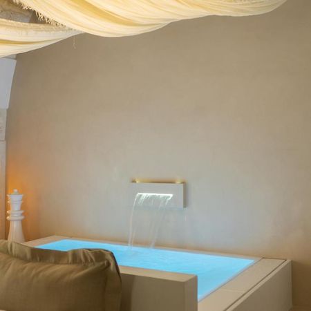 Eurydice Suite With Infinity Jacuzzi Ostuni Exterior foto