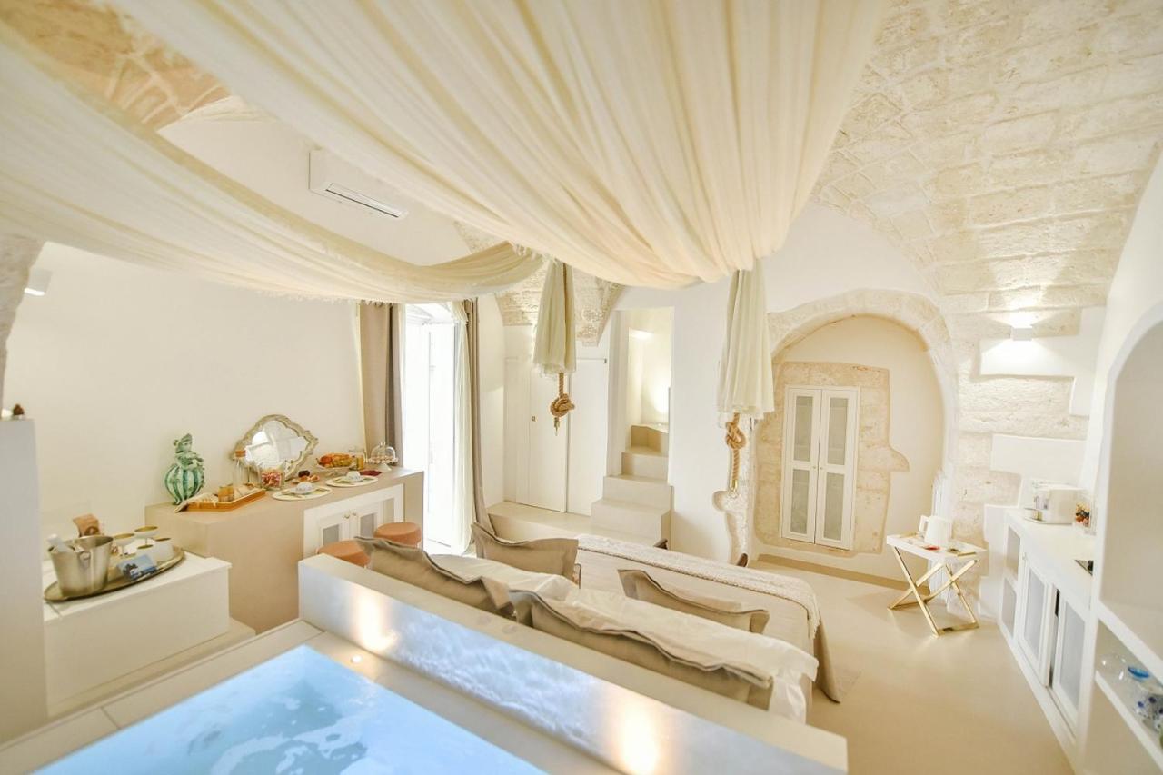 Eurydice Suite With Infinity Jacuzzi Ostuni Exterior foto