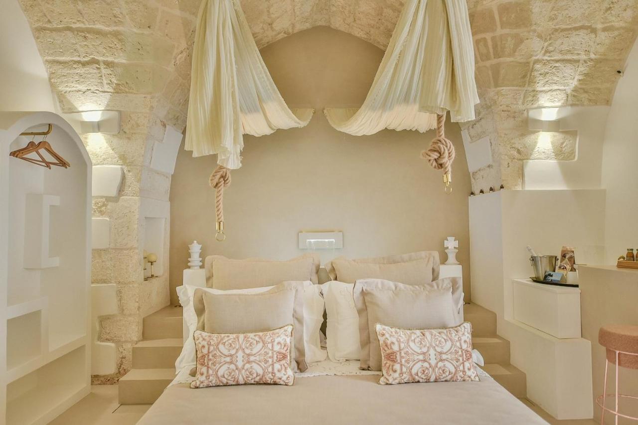 Eurydice Suite With Infinity Jacuzzi Ostuni Exterior foto