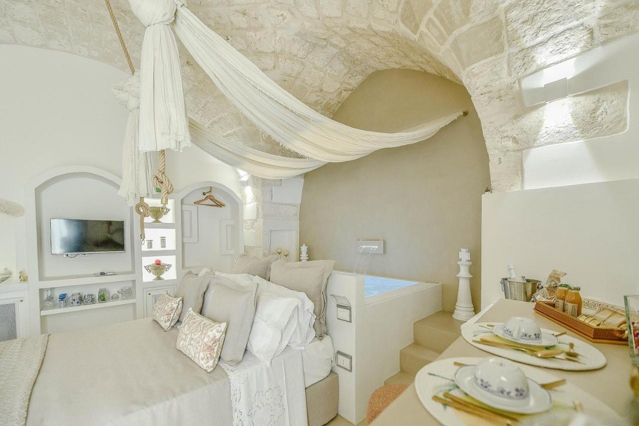 Eurydice Suite With Infinity Jacuzzi Ostuni Exterior foto