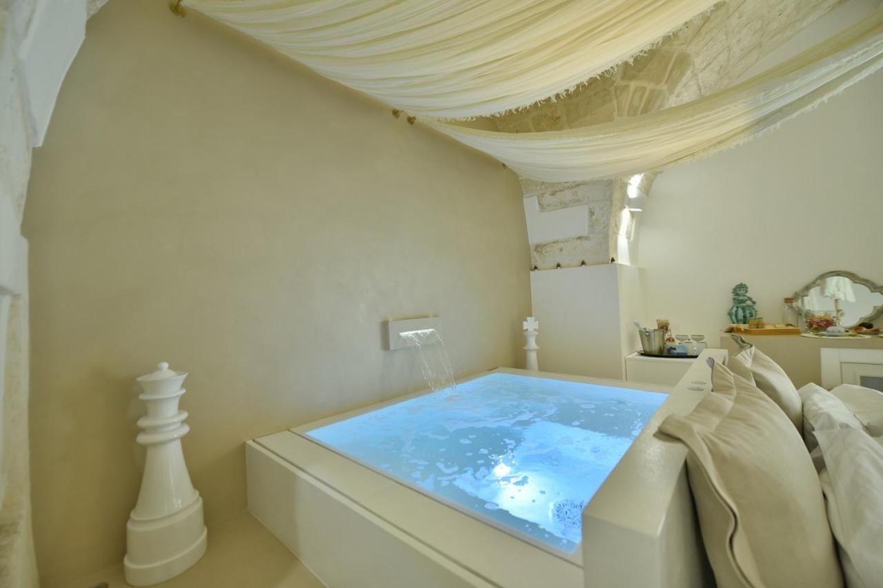 Eurydice Suite With Infinity Jacuzzi Ostuni Exterior foto